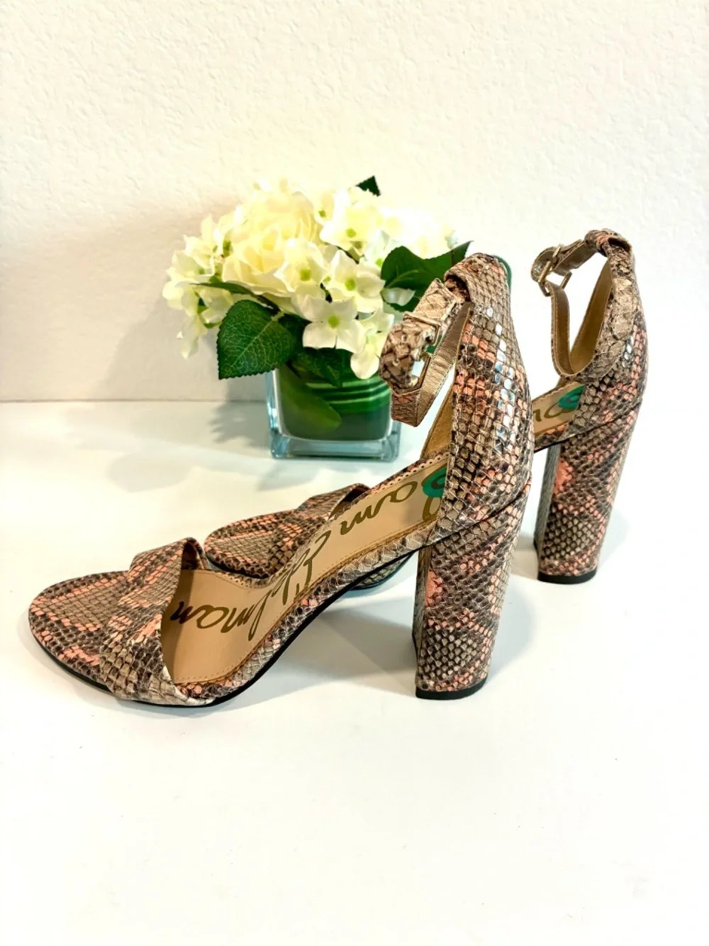 Preowned Sam Edelman Yaro leather heels size 8